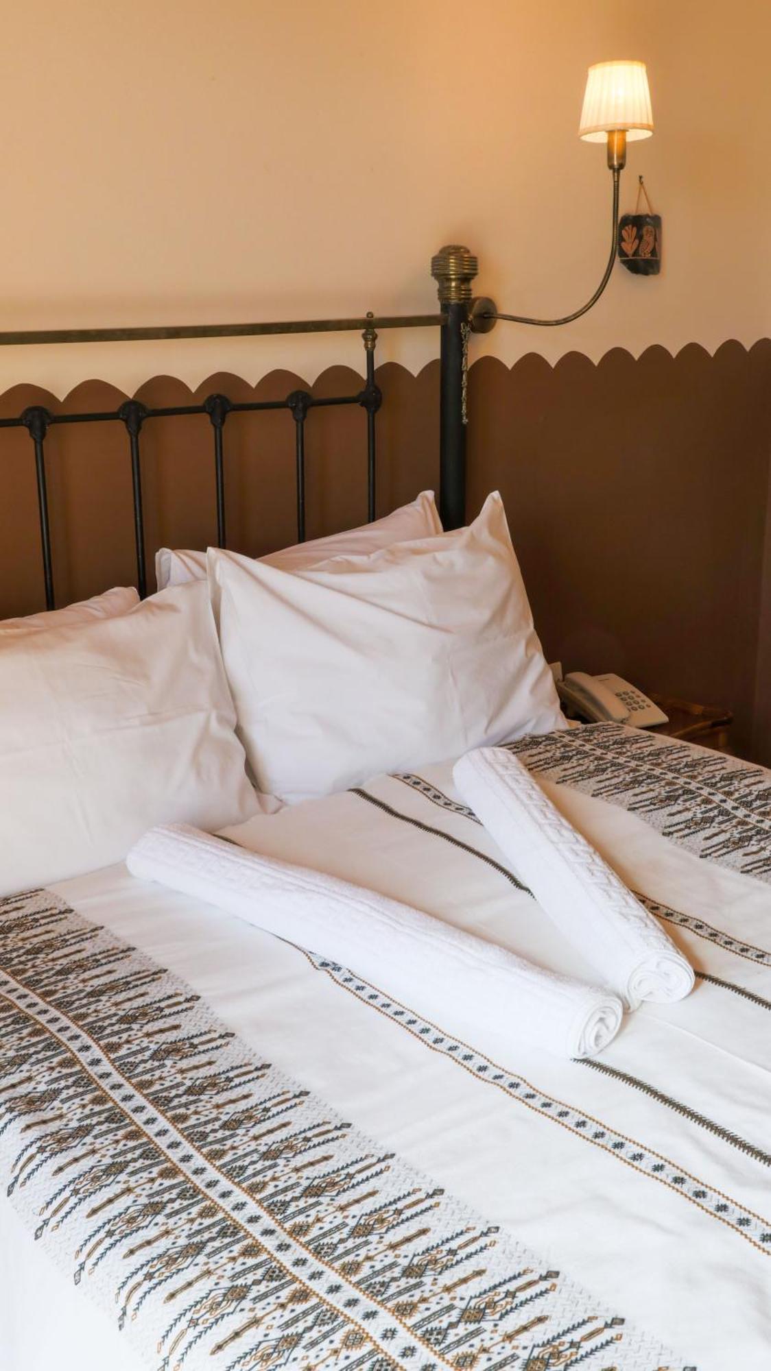 Hotel Papanikola Piána エクステリア 写真
